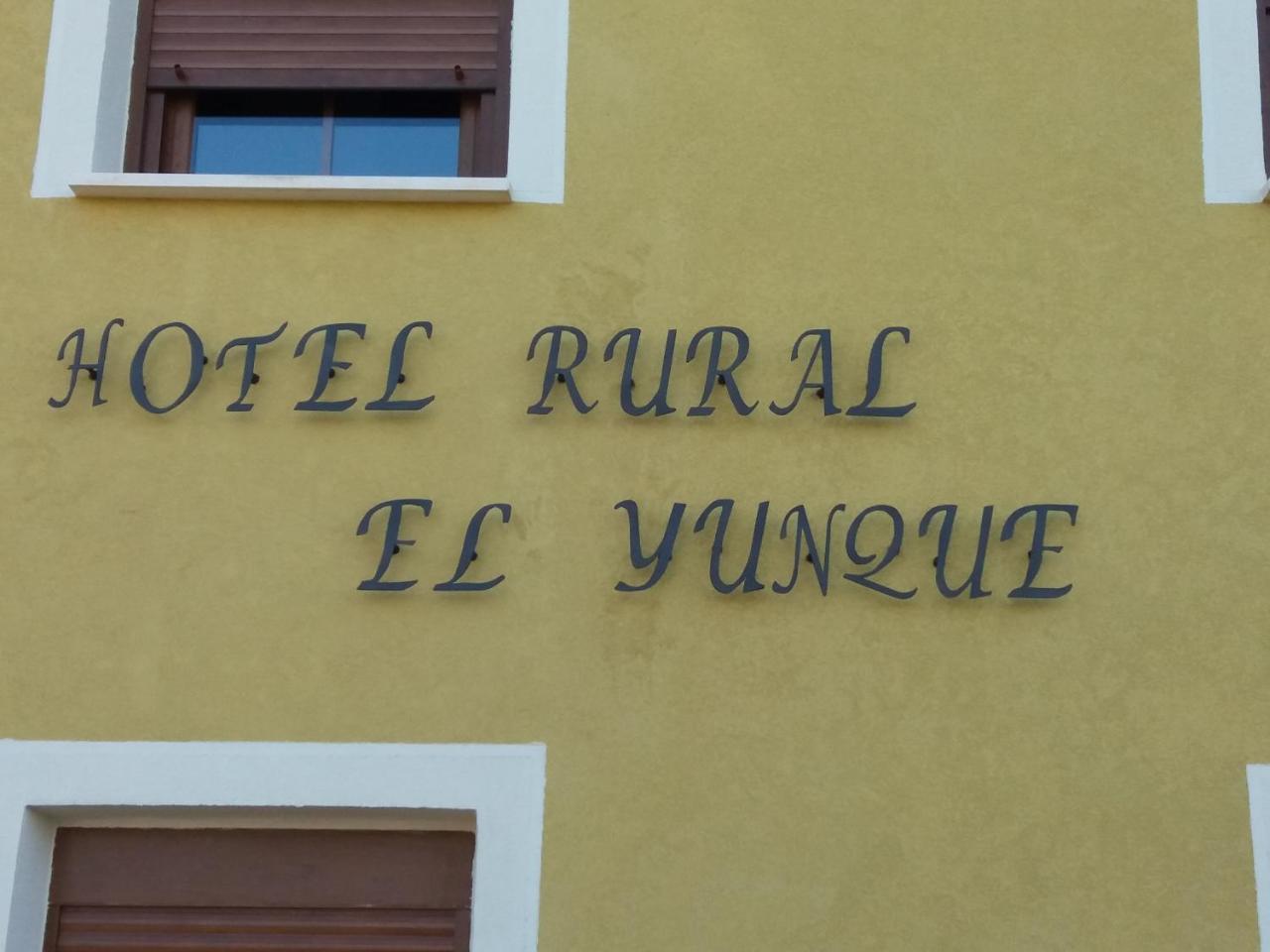 Hotel Rural El Yunque Santibanez de la Pena Zewnętrze zdjęcie